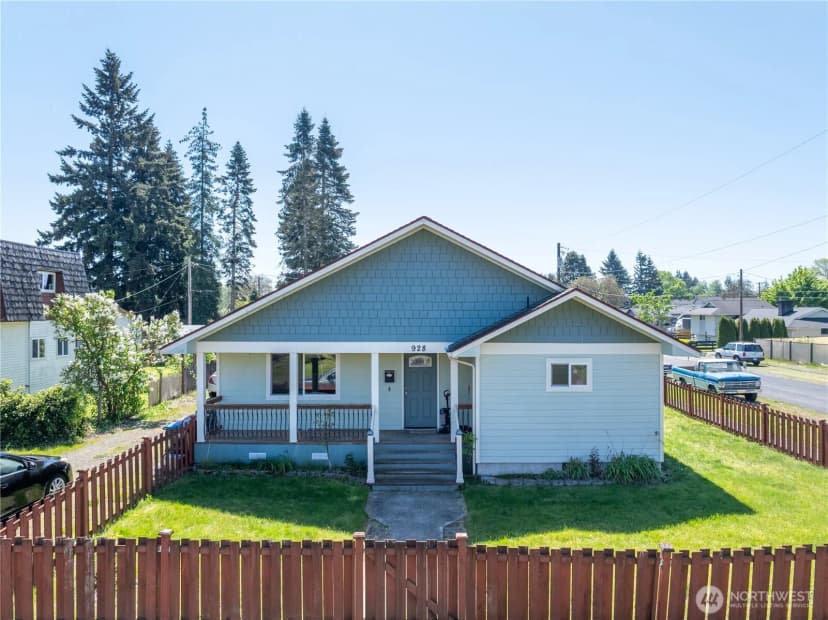 Property photo for 928 W Cherry Street, Centralia