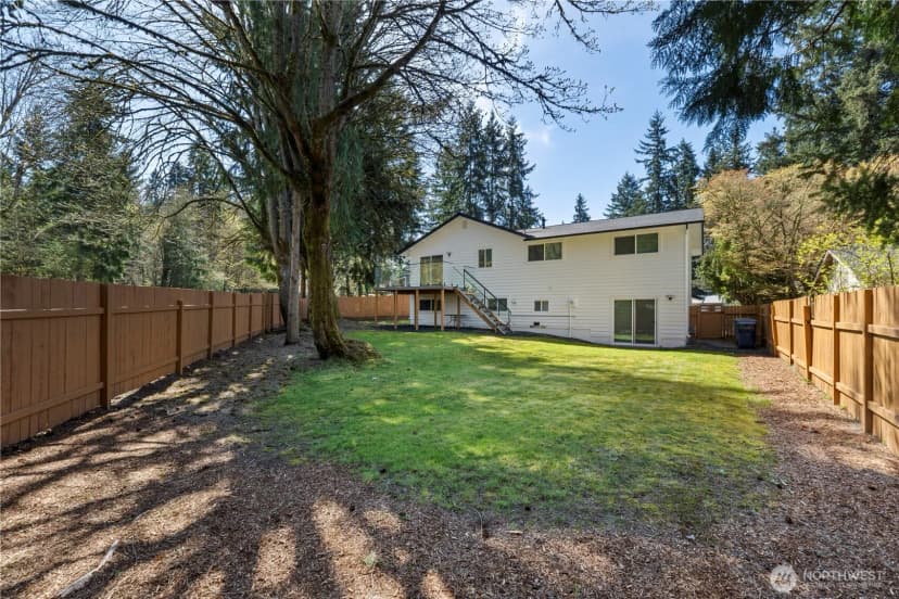 Property photo for 10518 165th Place Ne, Redmond photo 26