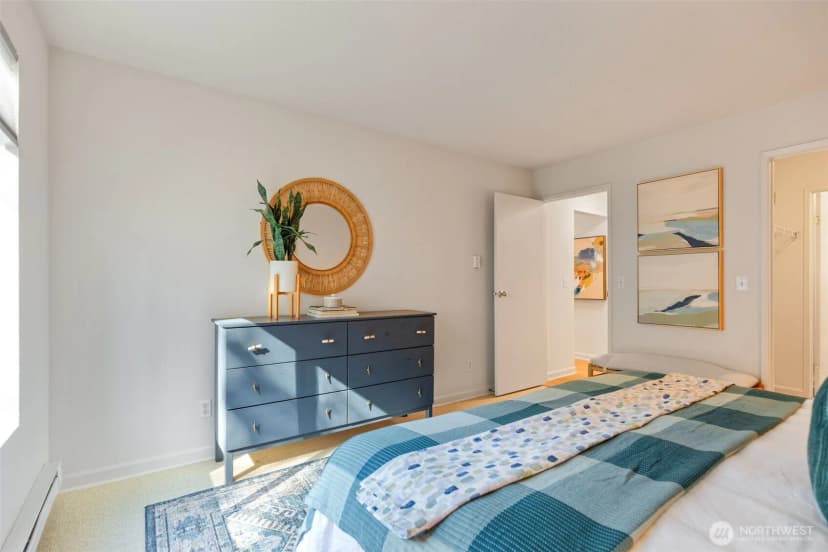 Property photo for 10419 Ne 32nd Place #e204, Bellevue photo 16