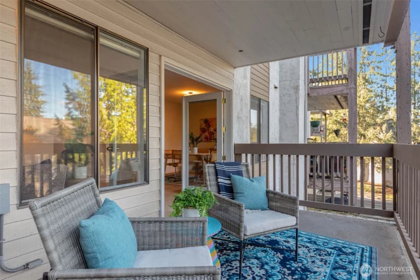 Property photo for 10419 Ne 32nd Place #e204, Bellevue photo 21