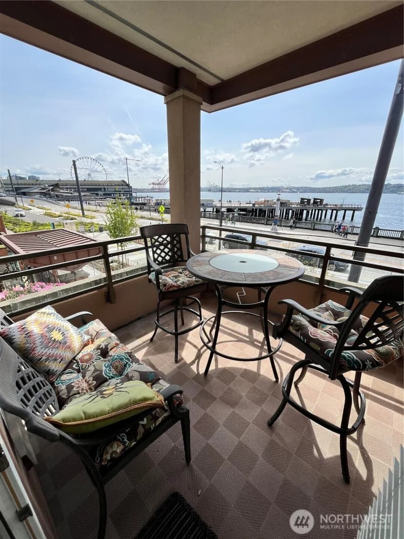 Property photo for 1950 Alaskan Way #227, Seattle photo 11