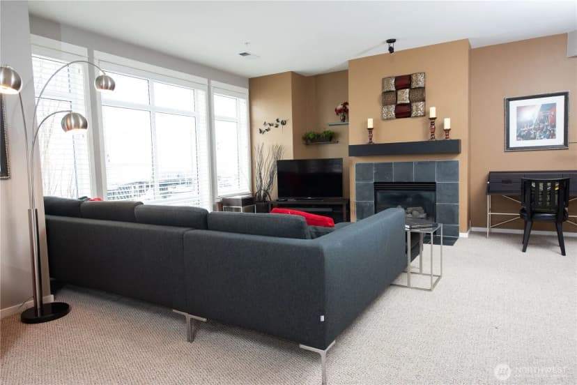 Property photo for 1950 Alaskan Way #227, Seattle photo 6