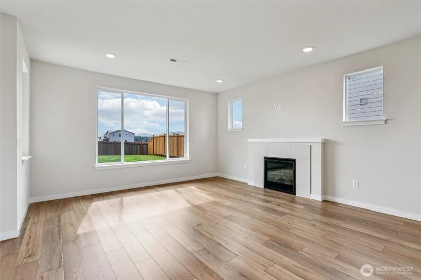 Property photo for 18351 134th Avenue E, Puyallup photo 7
