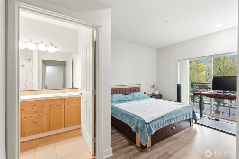 Property photo for 1000 Cabin Creek Lane Sw ##b106, Issaquah photo 14