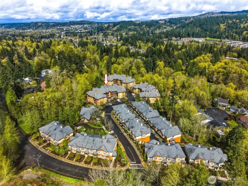 Property photo for 1000 Cabin Creek Lane Sw ##b106, Issaquah photo 25