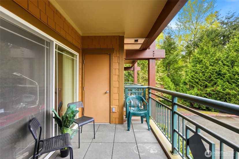 Property photo for 1000 Cabin Creek Lane Sw ##b106, Issaquah photo 18