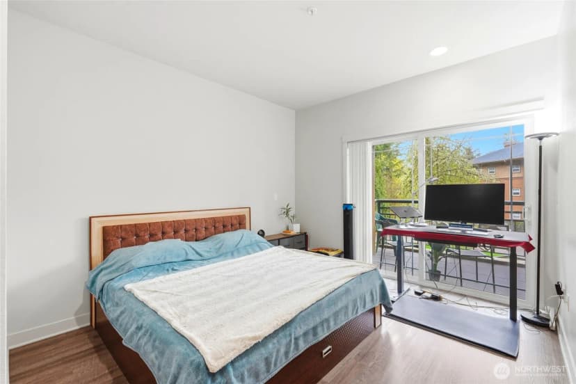Property photo for 1000 Cabin Creek Lane Sw ##b106, Issaquah photo 13