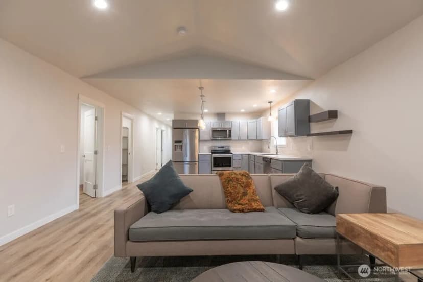 Property photo for 997 King John's Way, Forks photo 17