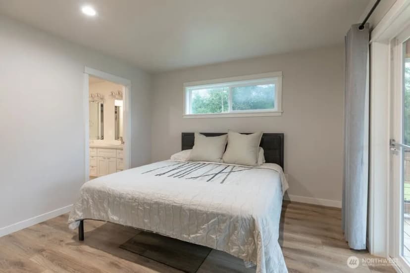Property photo for 997 King John's Way, Forks photo 7
