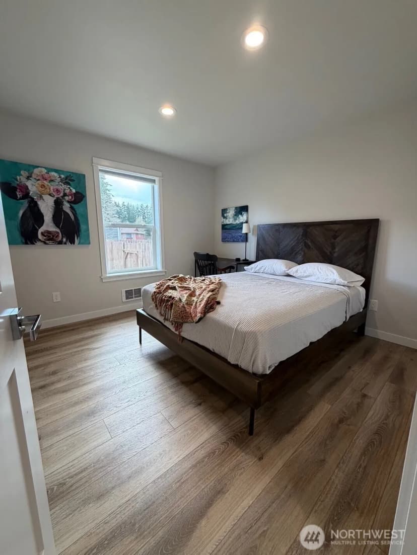 Property photo for 997 King John's Way, Forks photo 10