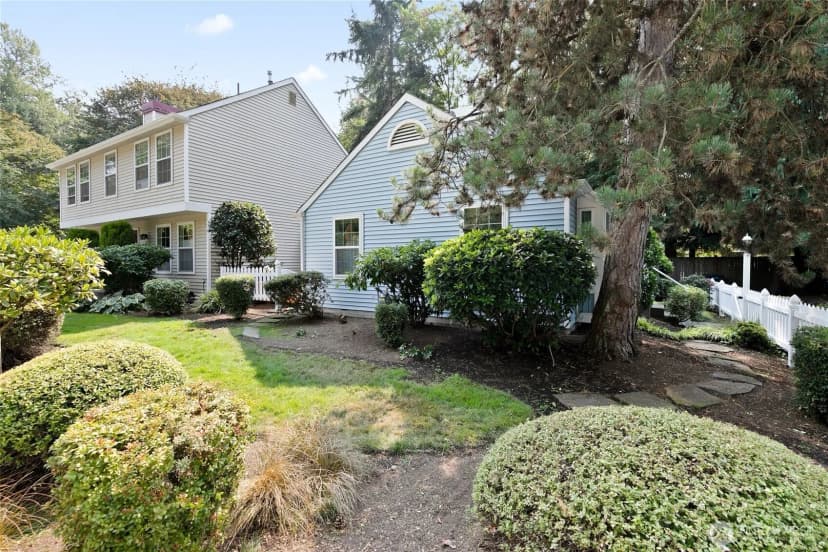 Property photo for 10025 Ne 129th Place, Kirkland photo 21