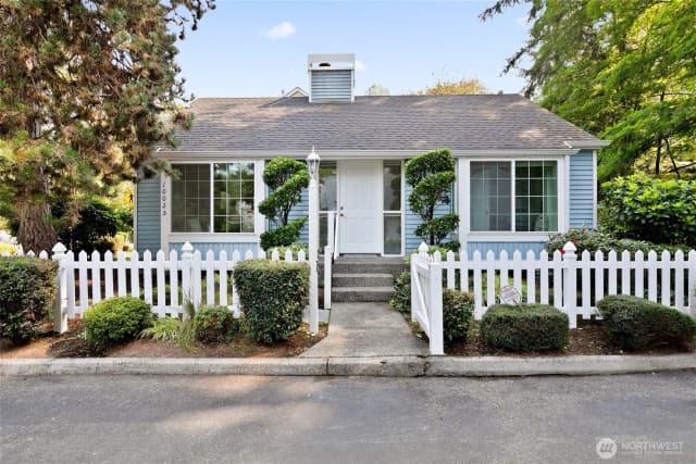 Property photo for 10025 Ne 129th Place, Kirkland