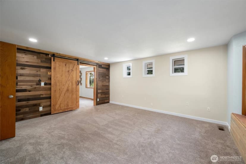 Property photo for 4355 Jones Rd, Sumas photo 25