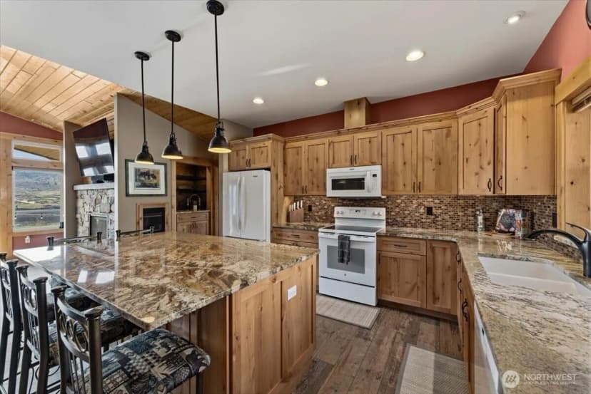 Property photo for 525 Columbia View Road, Chelan photo 11