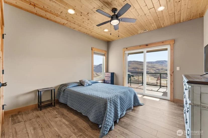 Property photo for 525 Columbia View Road, Chelan photo 22