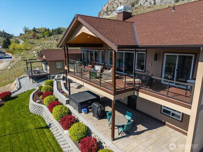 Property photo for 525 Columbia View Road, Chelan photo 5