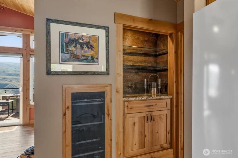 Property photo for 525 Columbia View Road, Chelan photo 18