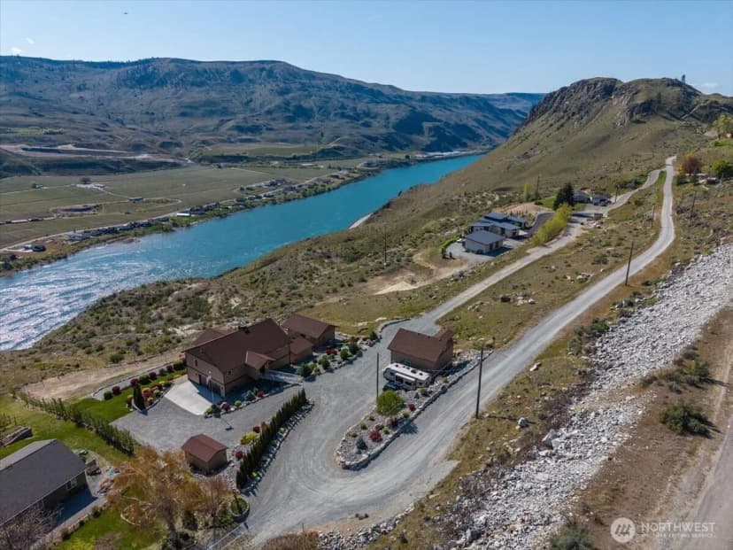 Property photo for 525 Columbia View Road, Chelan photo 7