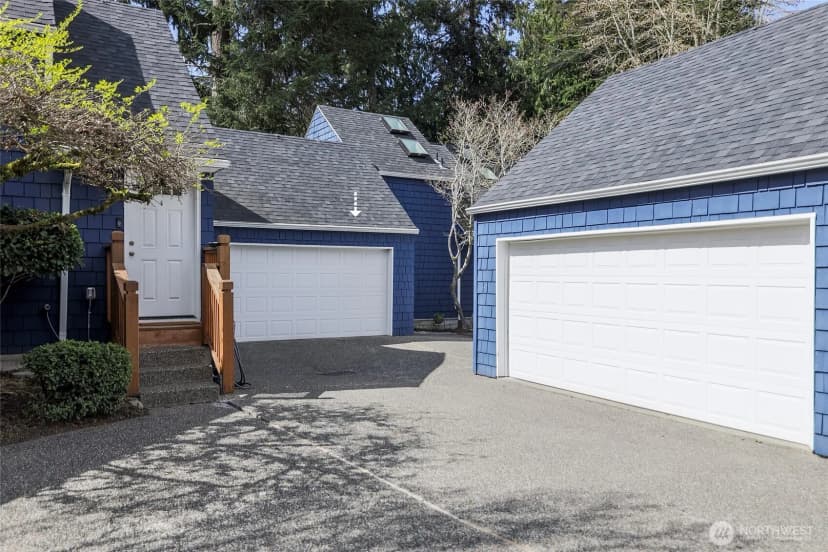Property photo for 9165 45th Avenue Sw #6, Seattle photo 31