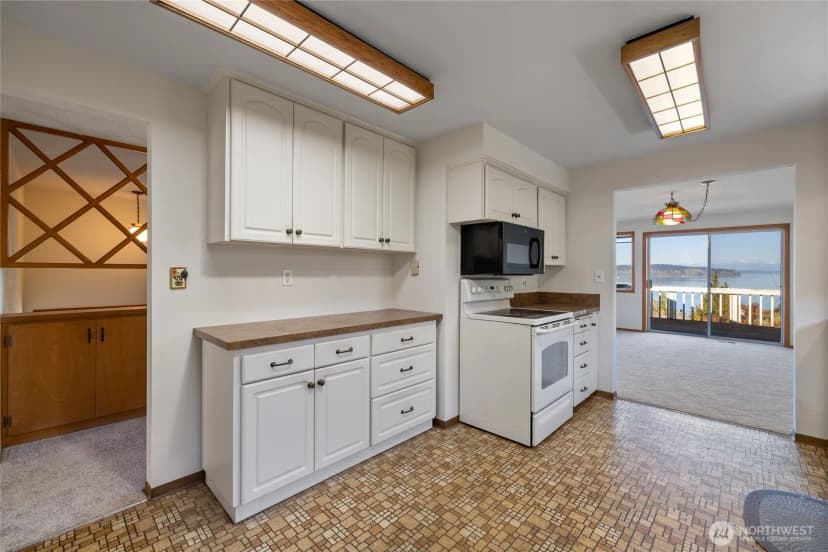 Property photo for 1411 Nisqually Street, Steilacoom photo 14