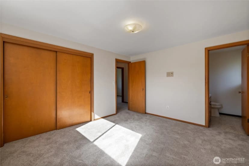Property photo for 1411 Nisqually Street, Steilacoom photo 18