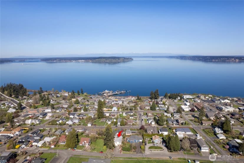 Property photo for 1411 Nisqually Street, Steilacoom