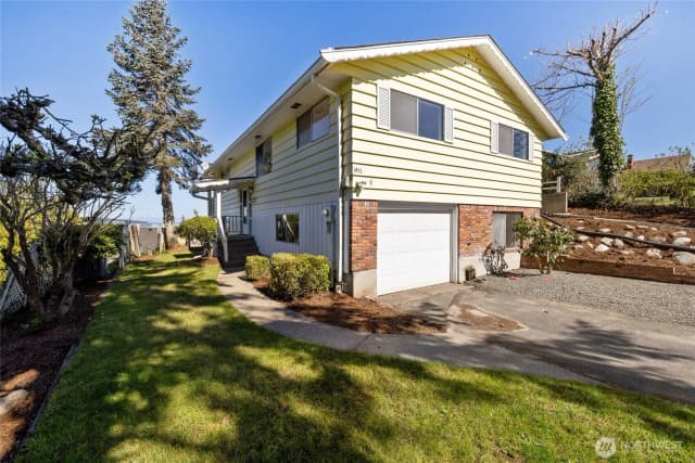 Property photo for 1411 Nisqually Street, Steilacoom photo 5