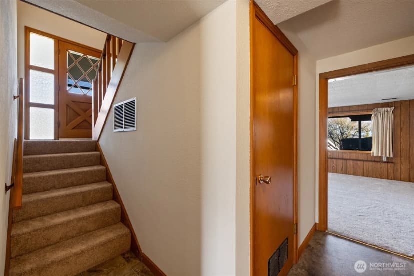 Property photo for 1411 Nisqually Street, Steilacoom photo 22