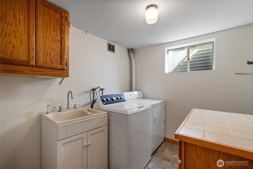 Property photo for 1411 Nisqually Street, Steilacoom photo 23