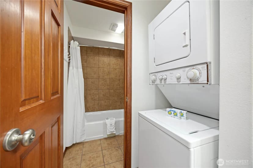 Property photo for 322 W Woodin Avenue #632, Chelan photo 10