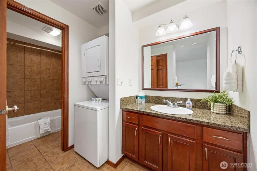 Property photo for 322 W Woodin Avenue #632, Chelan photo 9