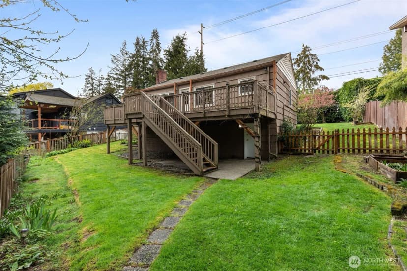 Property photo for 1210 108th Avenue Se, Bellevue photo 29