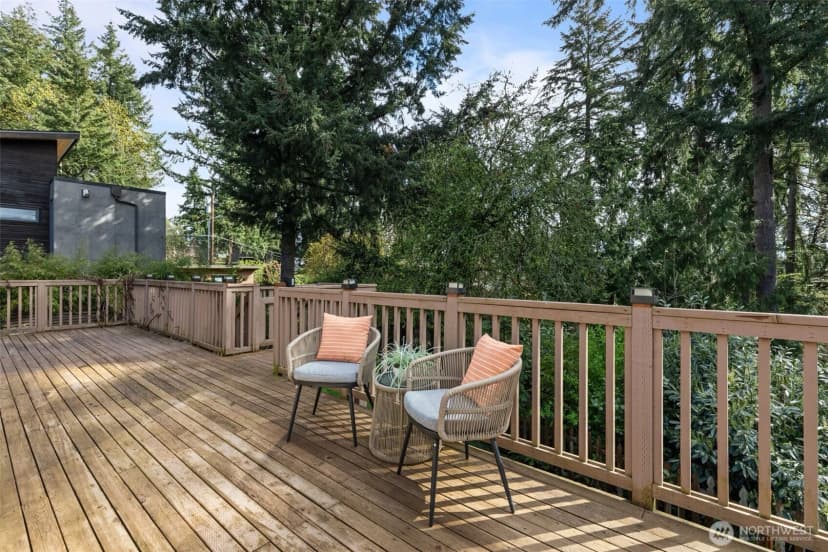 Property photo for 1210 108th Avenue Se, Bellevue photo 28