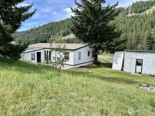 Property photo for 17490 Chumstick Highway, Leavenworth photo 3
