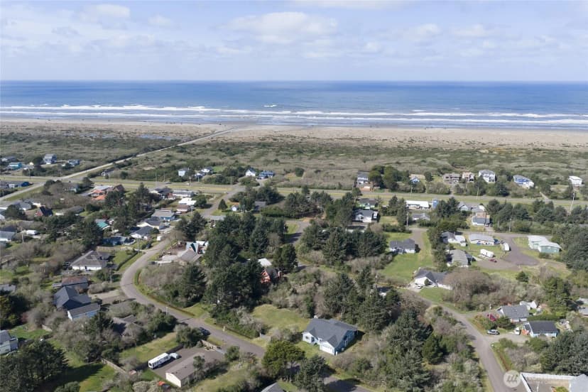 Property photo for 130 Jib Street Nw, Ocean Shores photo 11