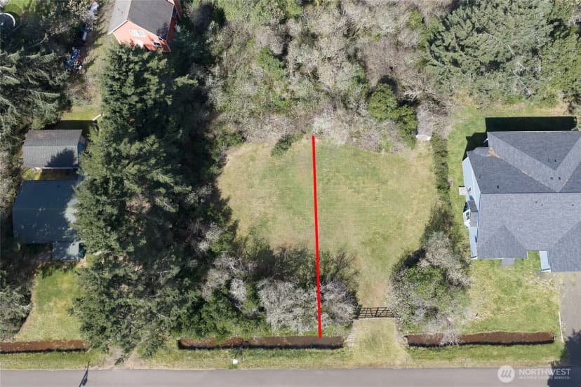 Property photo for 130 Jib Street Nw, Ocean Shores photo 2