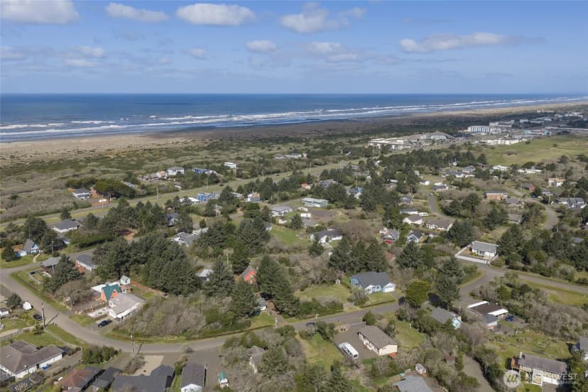 Property photo for 130 Jib Street Nw, Ocean Shores photo 10