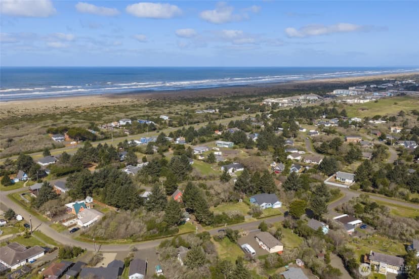 Property photo for 136 Jib Street Nw, Ocean Shores photo 9