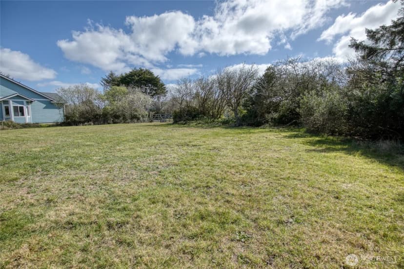 Property photo for 136 Jib Street Nw, Ocean Shores photo 7