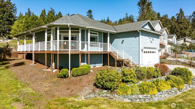 Property photo for 1041 Halsey Drive, Coupeville photo 3