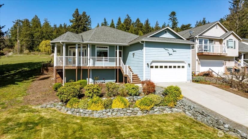 Property photo for 1041 Halsey Drive, Coupeville photo 2