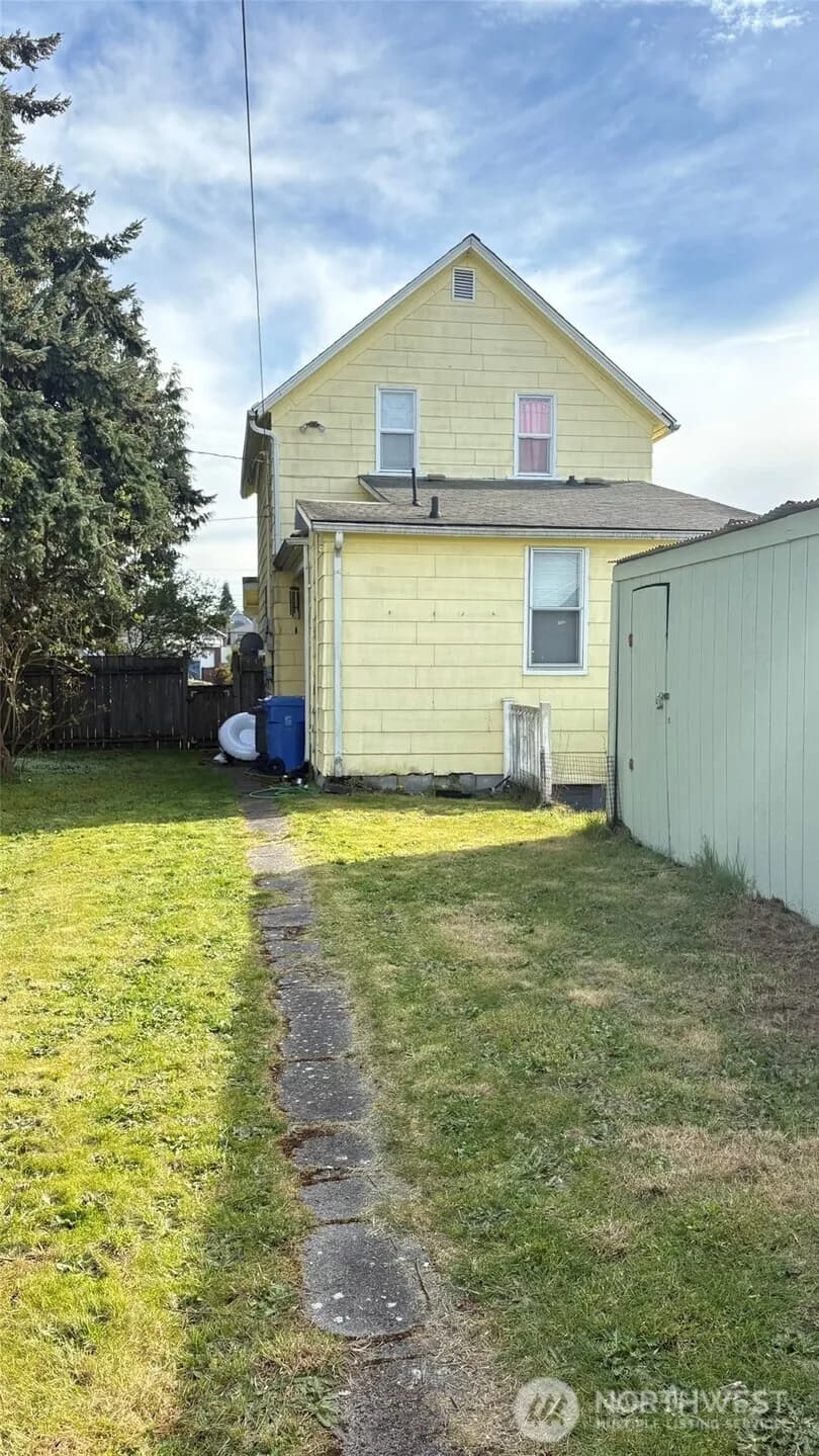 Property photo for 502 E Wright Avenue, Tacoma photo 9