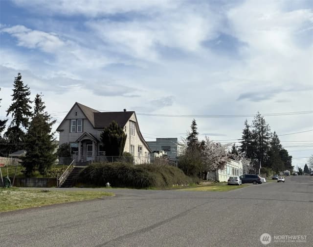 Property photo for 502 E Wright Avenue, Tacoma