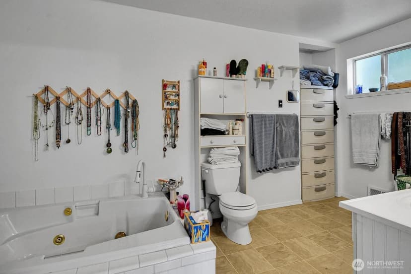 Property photo for 1915 98th Street Nw, Tulalip photo 18