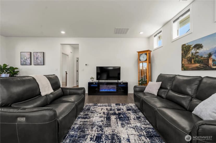 Property photo for 17517 154th Street E, Bonney Lake photo 8