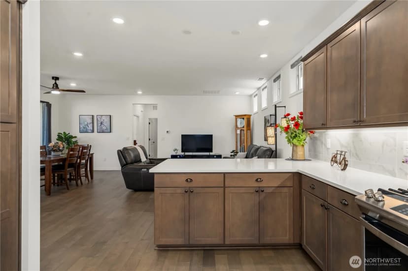 Property photo for 17517 154th Street E, Bonney Lake photo 14