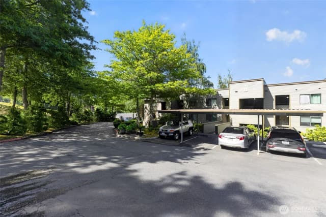 Property photo for 4895 76th Street Sw #d701, Mukilteo photo 3