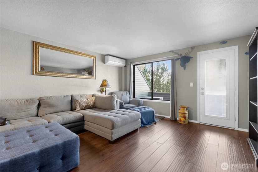 Property photo for 4895 76th Street Sw #d701, Mukilteo photo 11