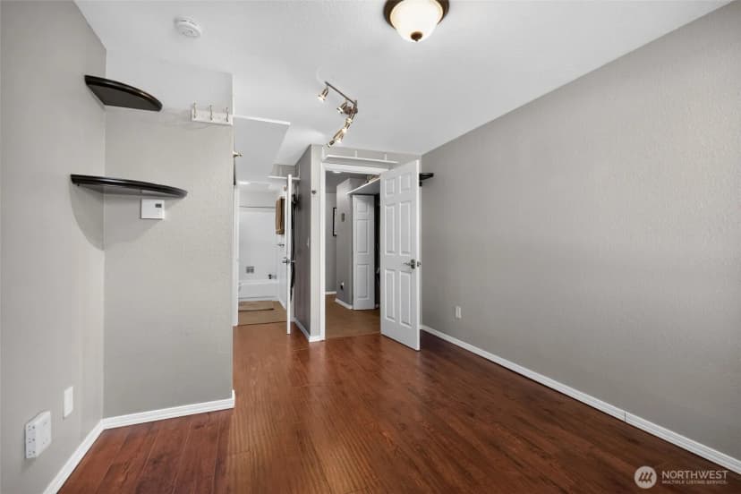 Property photo for 4895 76th Street Sw #d701, Mukilteo photo 23