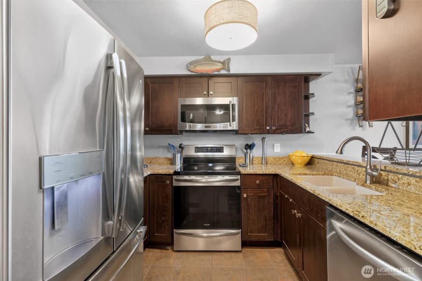 Property photo for 4895 76th Street Sw #d701, Mukilteo photo 19